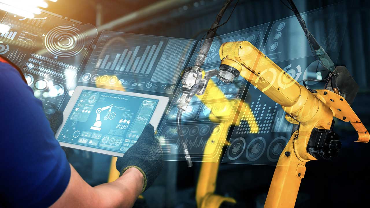 The Digital Backbone: Bridging the Manufacturing Expertise Gap with Prescriptive AI