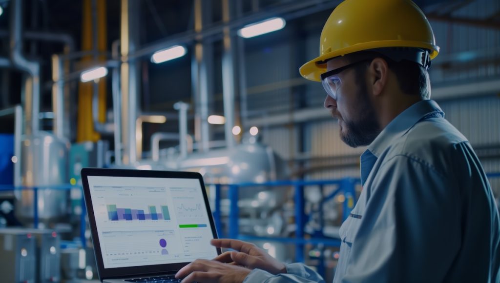 Managing Highly Contextualized Data for IIoT